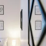 Relaxing & Comfy Apartment In Liverpool Free Wifi Netflix And Parking