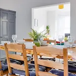 Cosy 3 Bedroom House Near Anfield Stadium