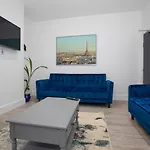 Stylish Stay Near The Stadium Walk To The Action