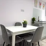 Penthouse Apartments By Mlvstays