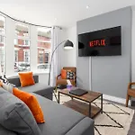 Flatzy - 12 Person Townhouse With Pool Table And Ping Pong