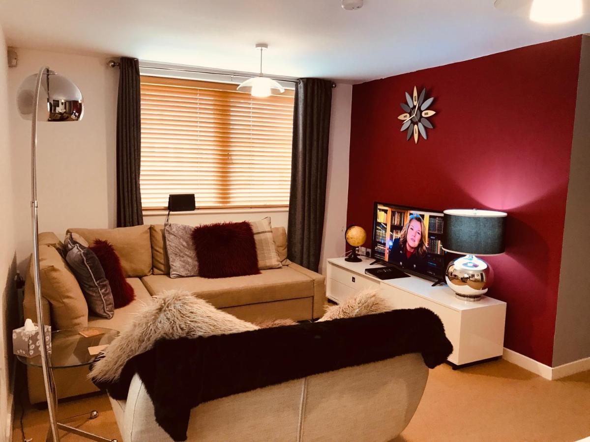 2 Bed Dockland - Free Parking