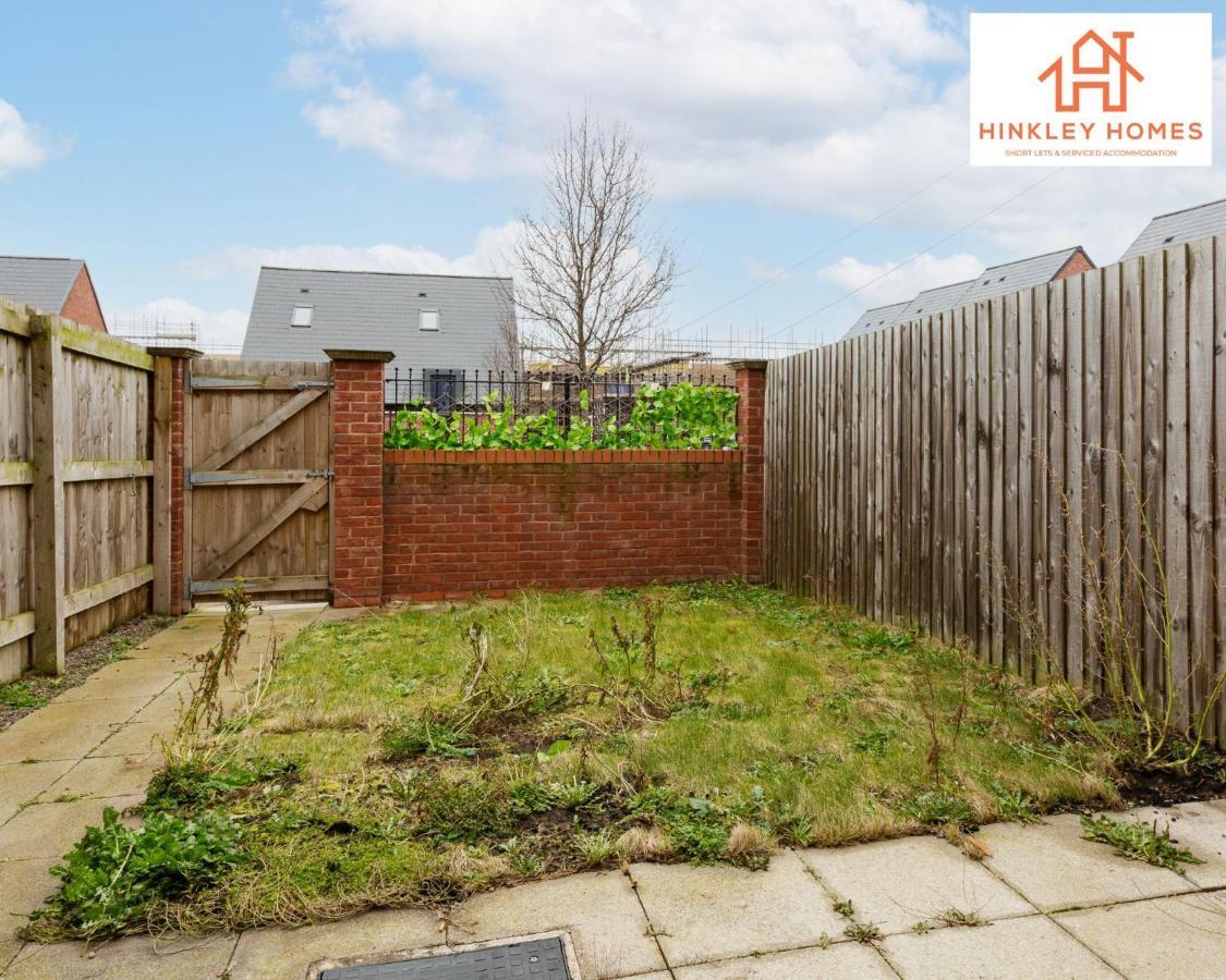Hinkley Homes: Newbuild 4-bed Centre With Secure Parking Apartment *