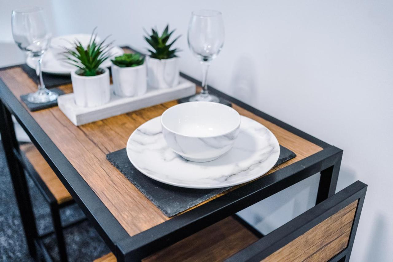 Apartment Relaxing & Comfy In Free Wifi Netflix And Parking Liverpool