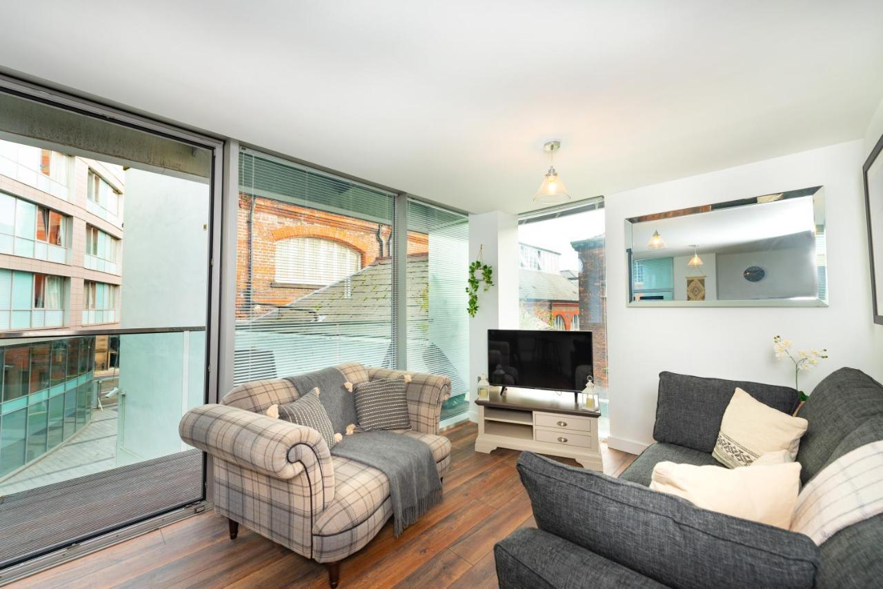 Apartment Free Parking Balcony Modern 2 Bed Citycentre *