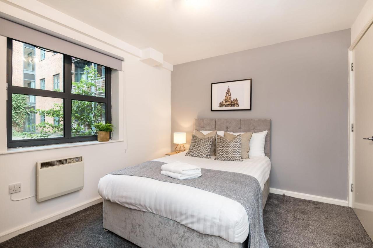 Host - Central Modern Two Bedroom Apt - Secure Parking! *