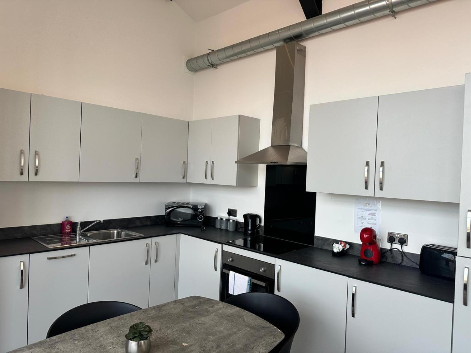 Apartment Dale Street By Beehosting Liverpool