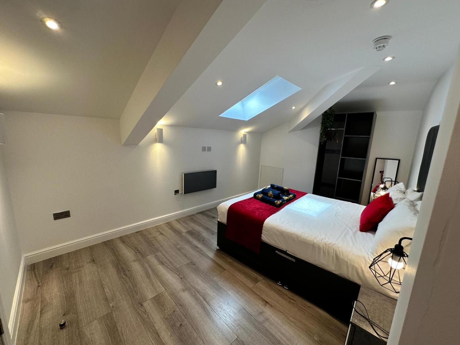 Dale Street By Beehosting *