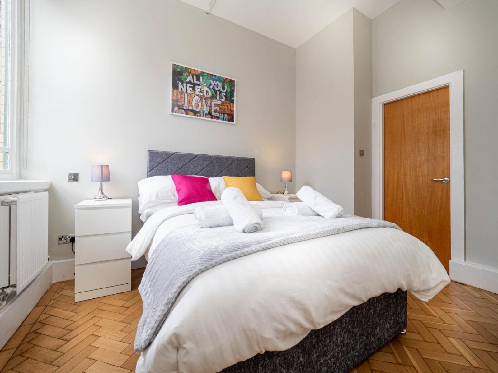Luxliv Fenwick - - 6 People Liverpool