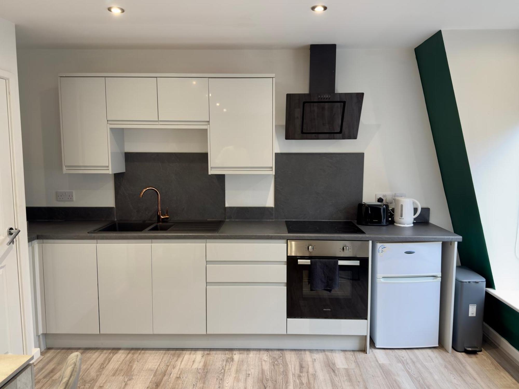 Apartment Penthouse By Mlvstays