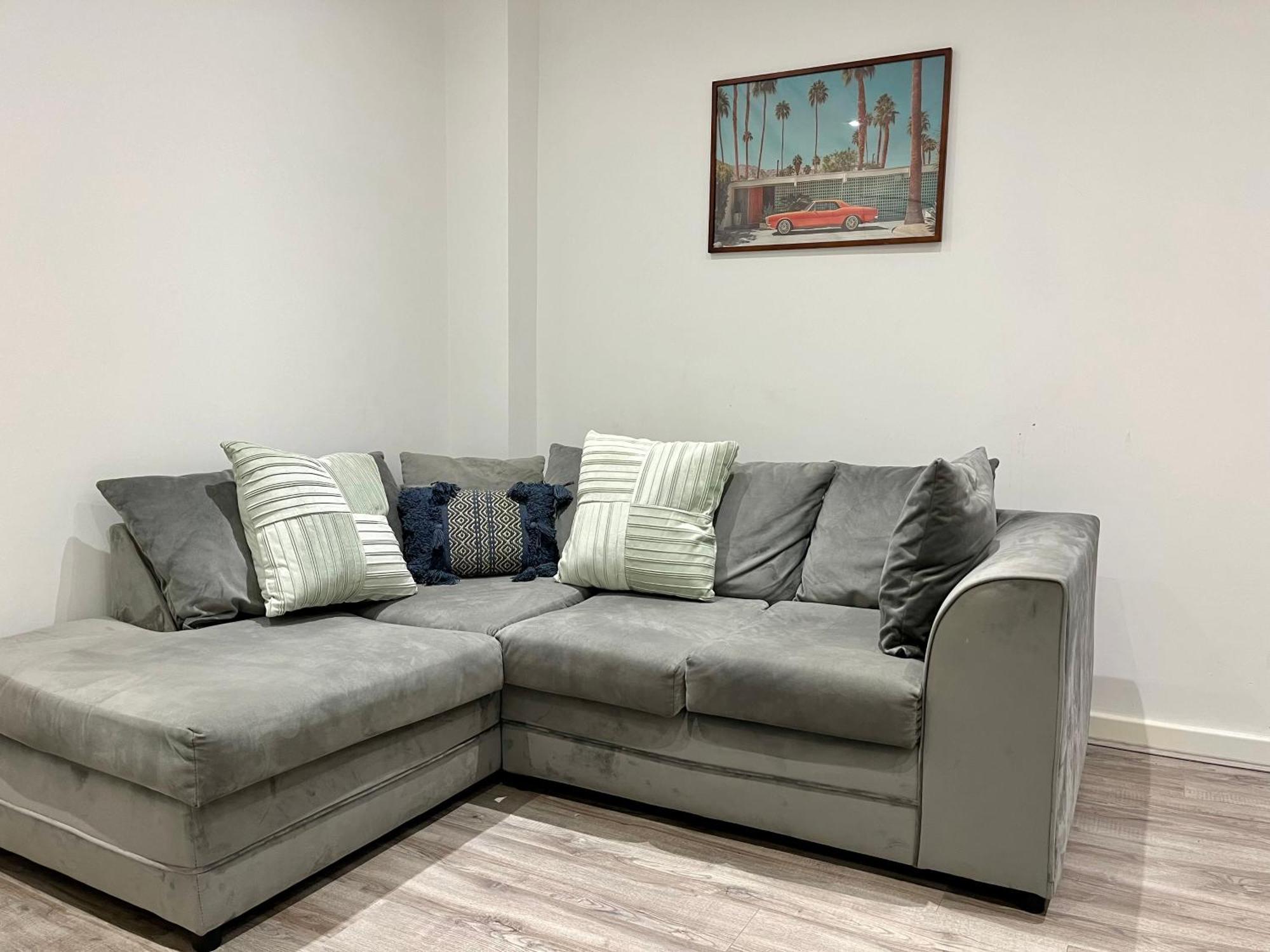 Apartment Penthouse By Mlvstays Liverpool