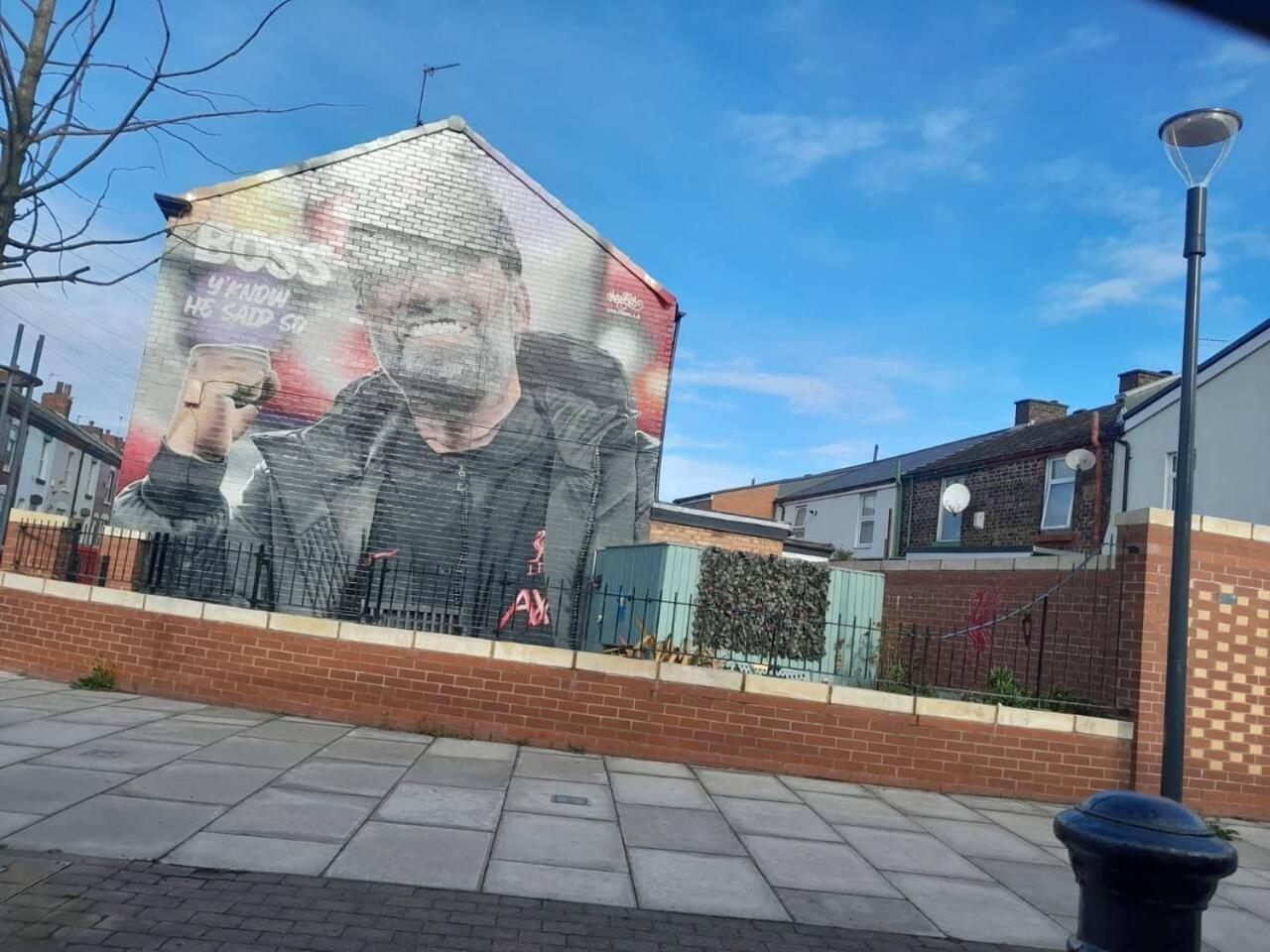 Large House Sleeps13 Close To Lfc Stadium Anfield Holiday home *