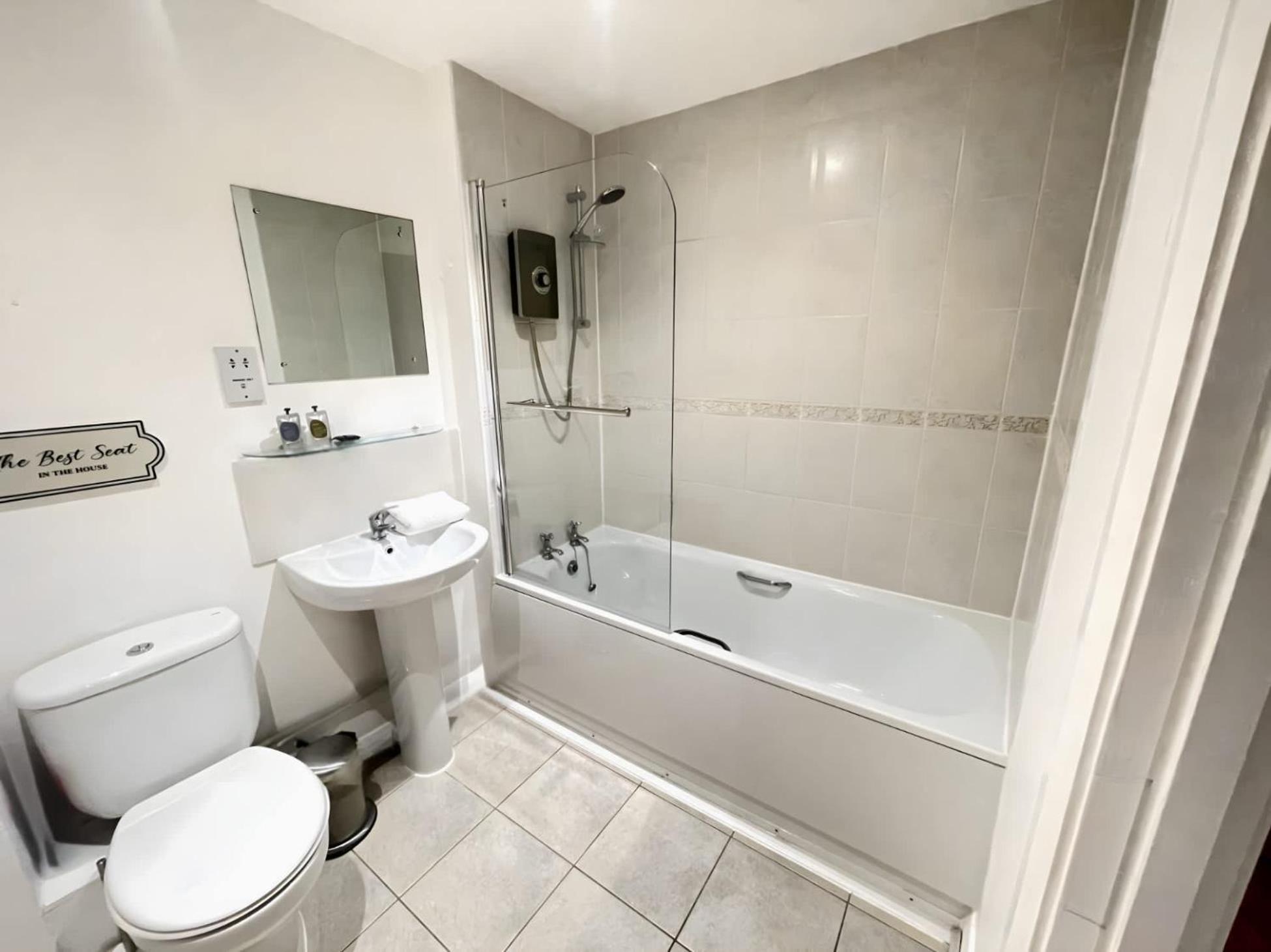 Apartment The Hideaway Sleeping 6 Guests With Balcony Liverpool
