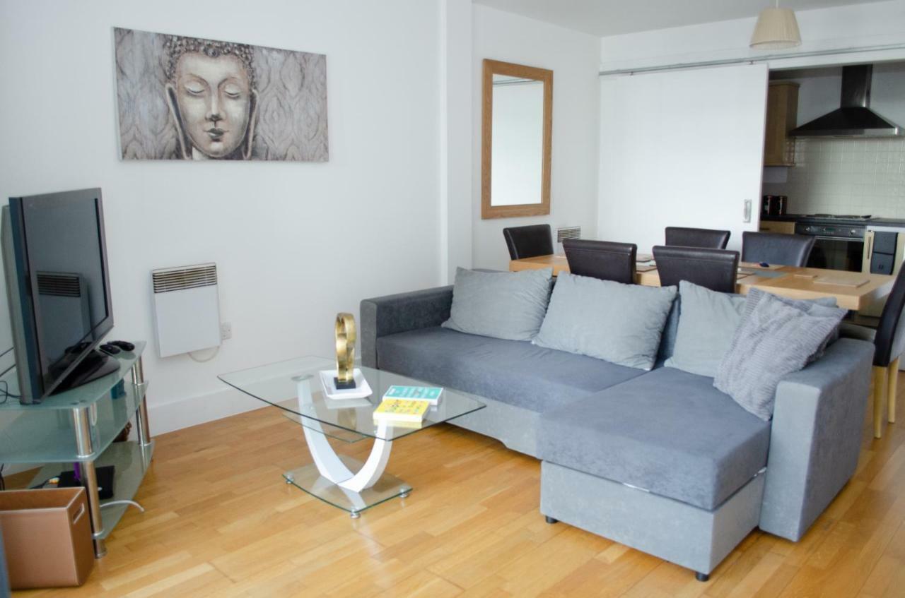 Apartment Serviced In Centre - Free Parking - Balcony - By Happy Days Liverpool