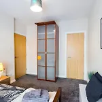Magnificent 1Bdr Apartment In Mersyside