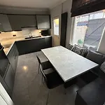 3 Bedroom House On Beatles Famous Road