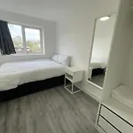 Ryan I Air I Bnb - 147-153 Mill Street - Free Parking