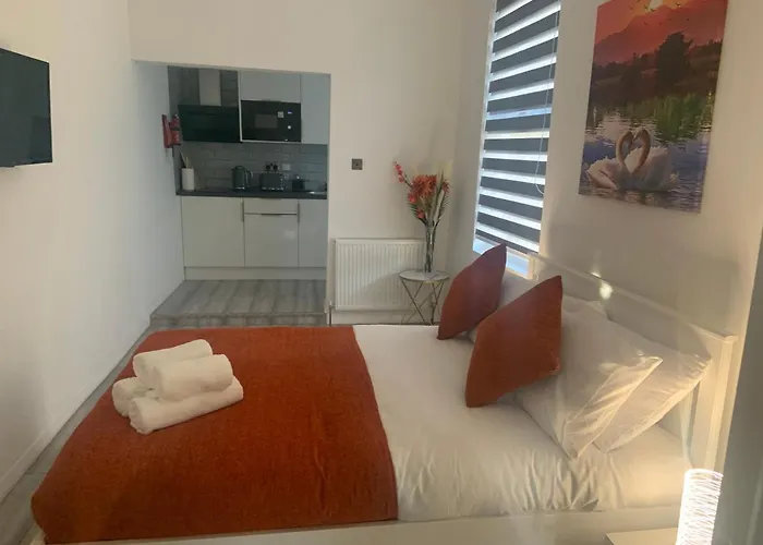 Bloomsbury House - Modern Studios Near Anfield