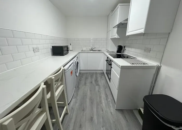 Ryan I Air I Bnb - 147-153 Mill Street - Free Parking