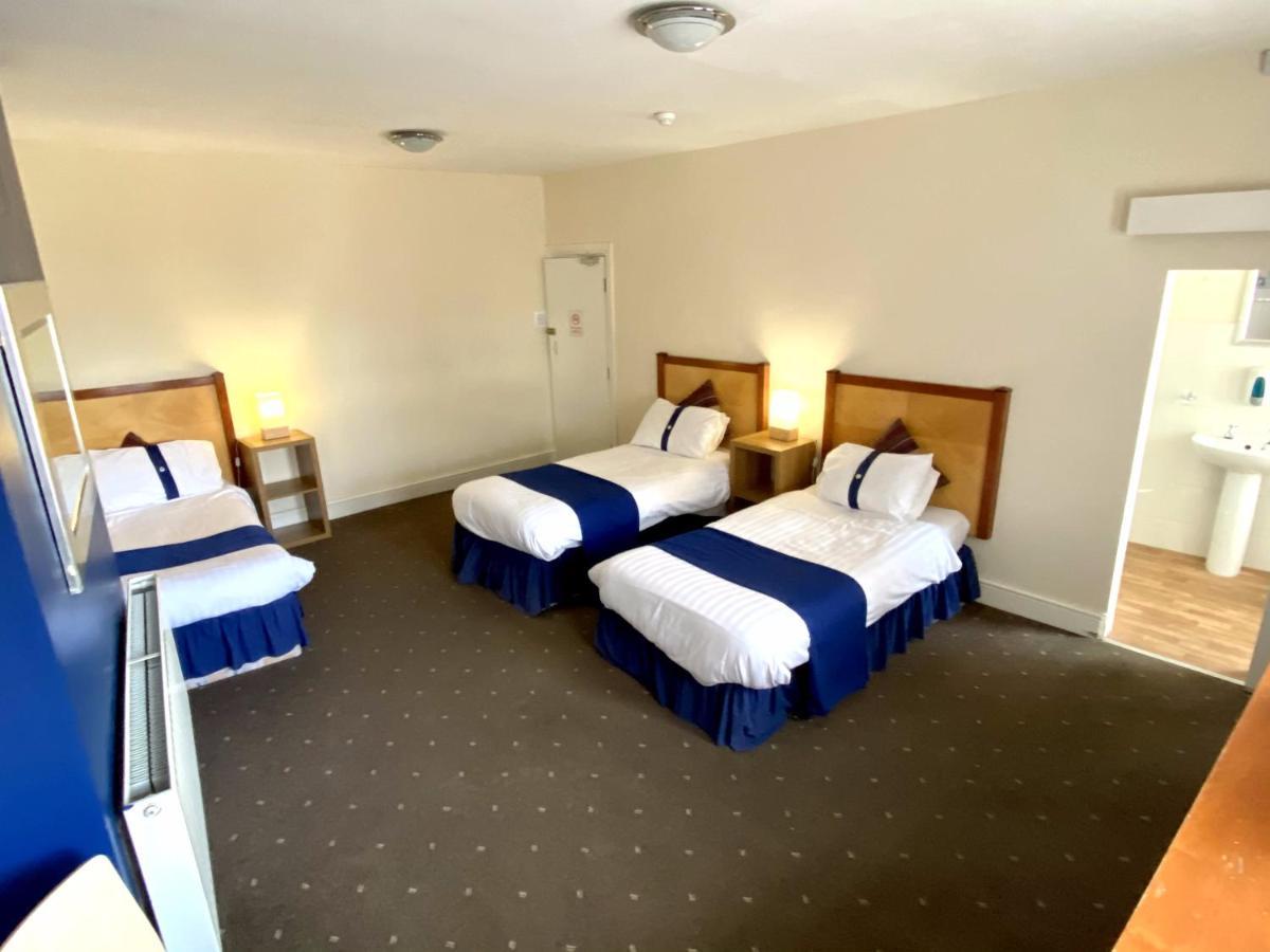 Stalbridge 3* Liverpool