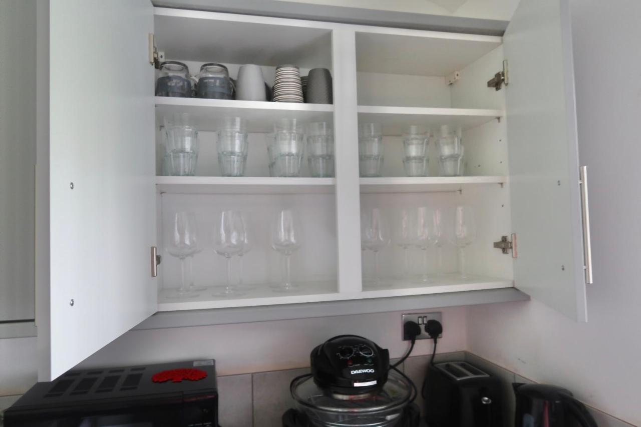 Apollocruz Highfield House Homestay *