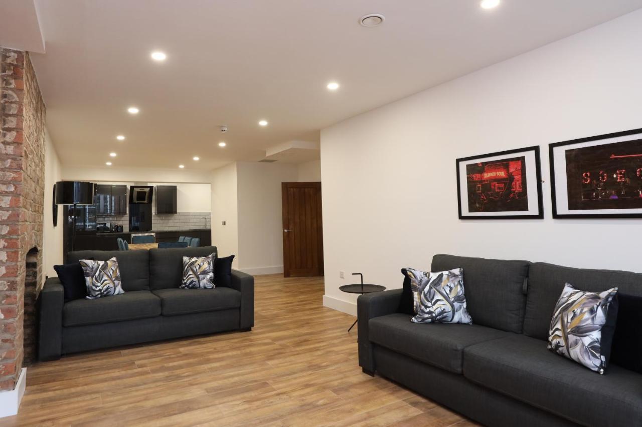 Concert Square By Happy Days Apartment *