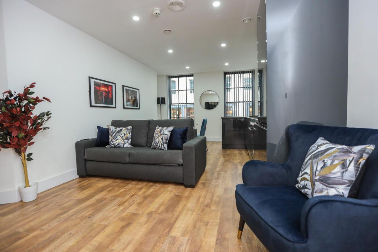Concert Square By Happy Days Apartment *