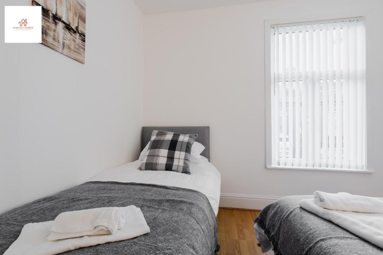 Apartment Hinkley Homes: Cozy 2-bedroom House Liverpool