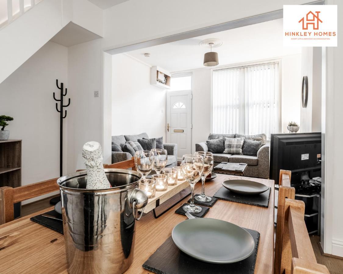 Hinkley Homes: Cozy 2-bedroom House Apartment *