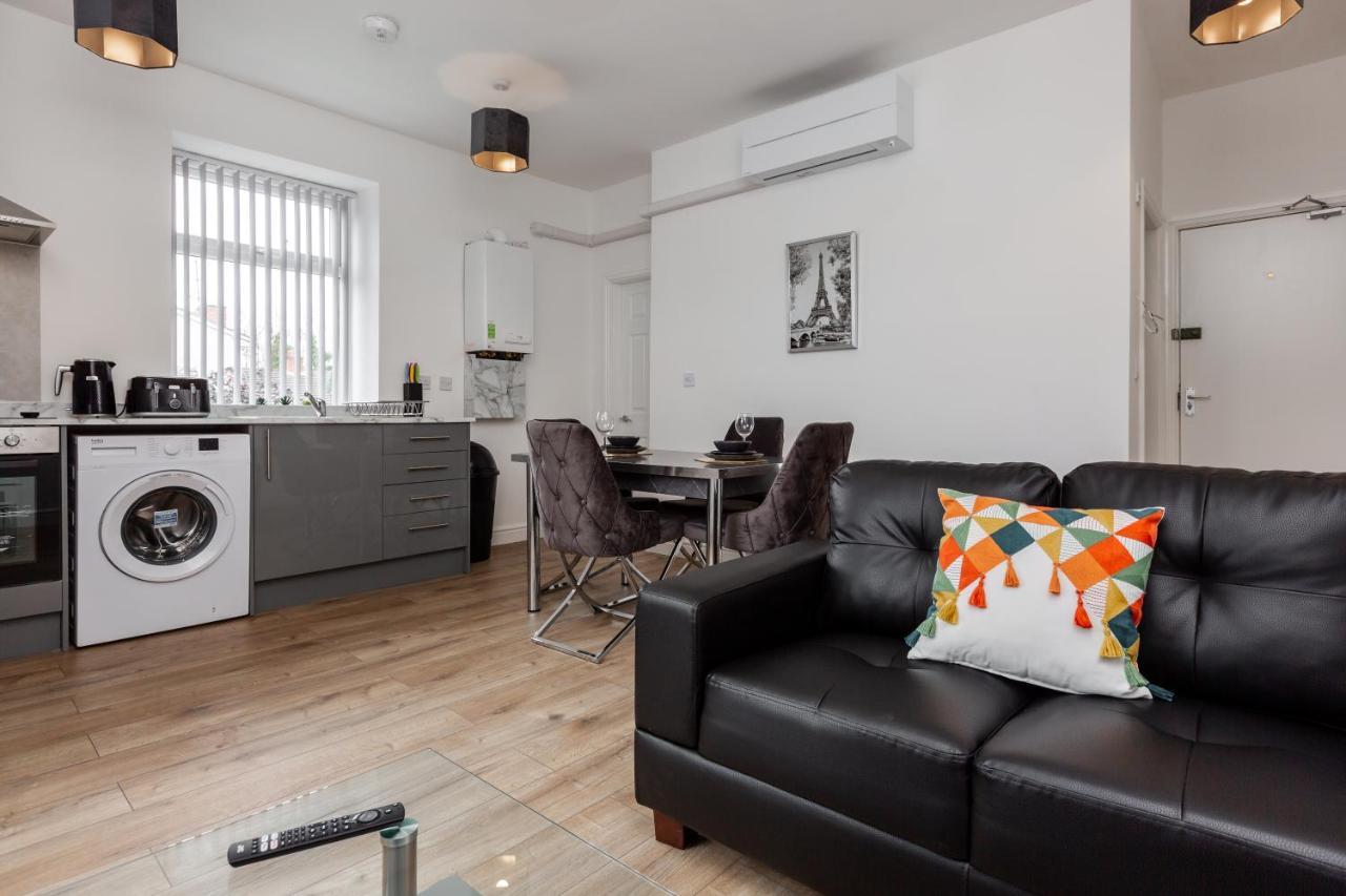 York Free Parking Included Apartment *