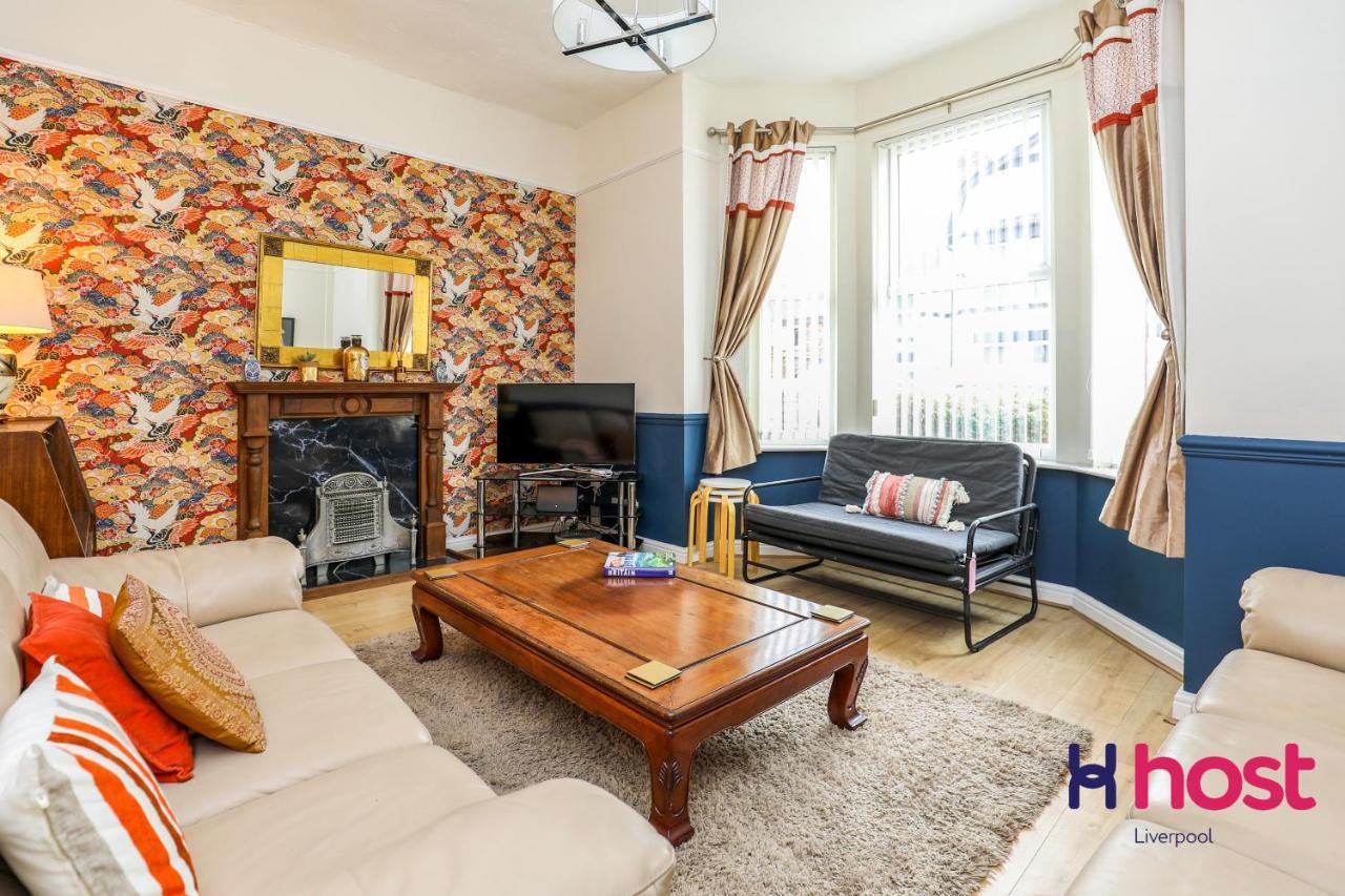 Carlton Villa: Gorgeous Detached With Parking Holiday home Liverpool