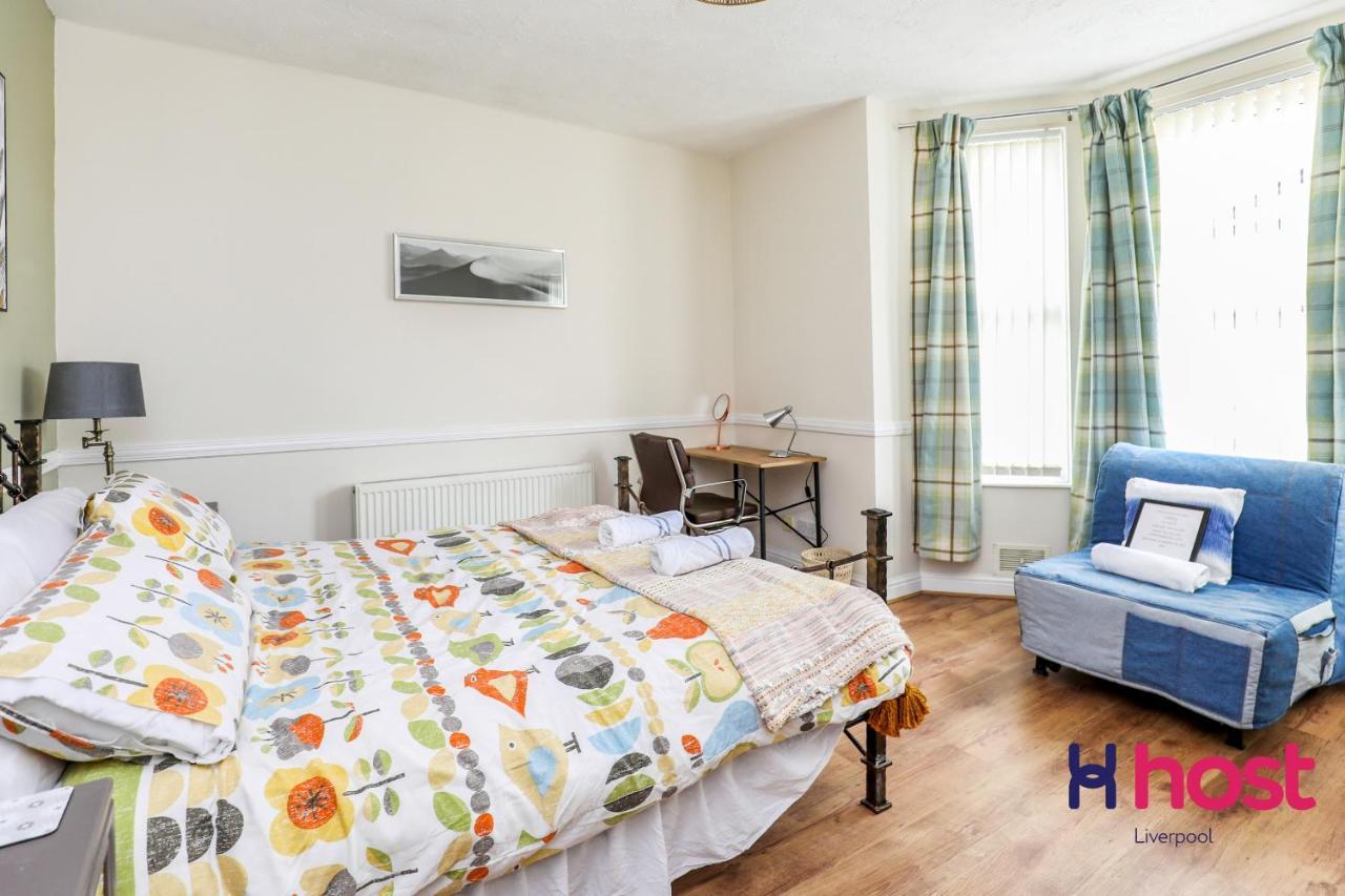 Carlton Villa: Gorgeous Detached With Parking * Liverpool