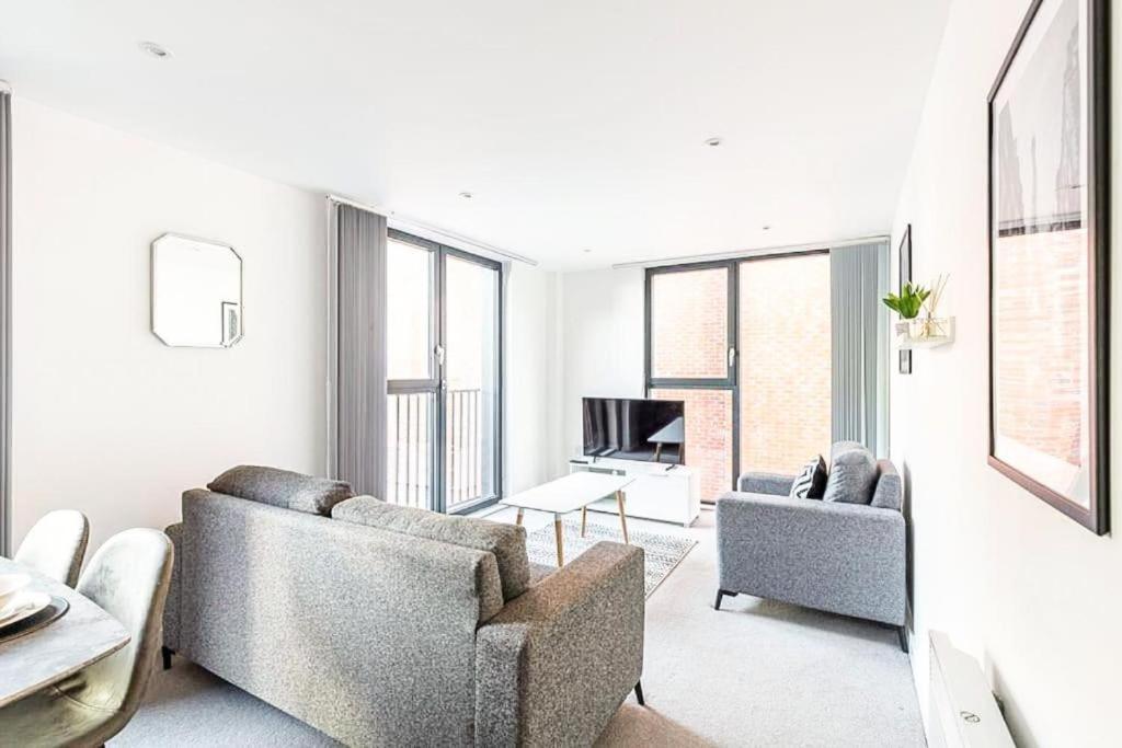 Chavasse By Bold * Liverpool