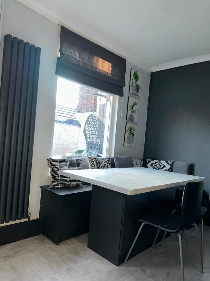 3 Bedroom House On Beatles Famous Road Liverpool