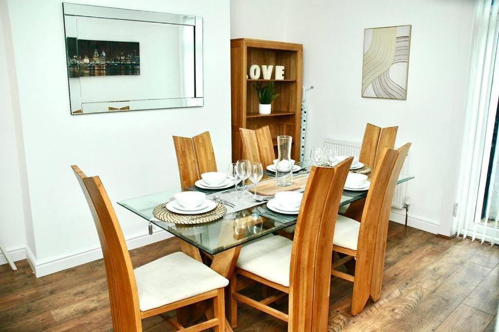 Derby Lane House Holiday home