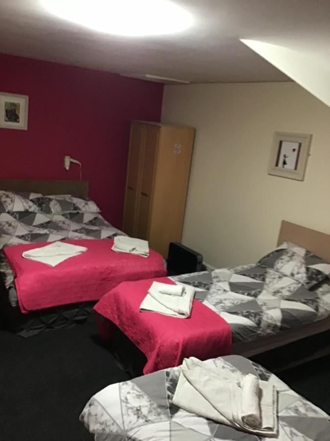 Bed & Breakfast Mr Smiths/ The Old Stanley Arms *