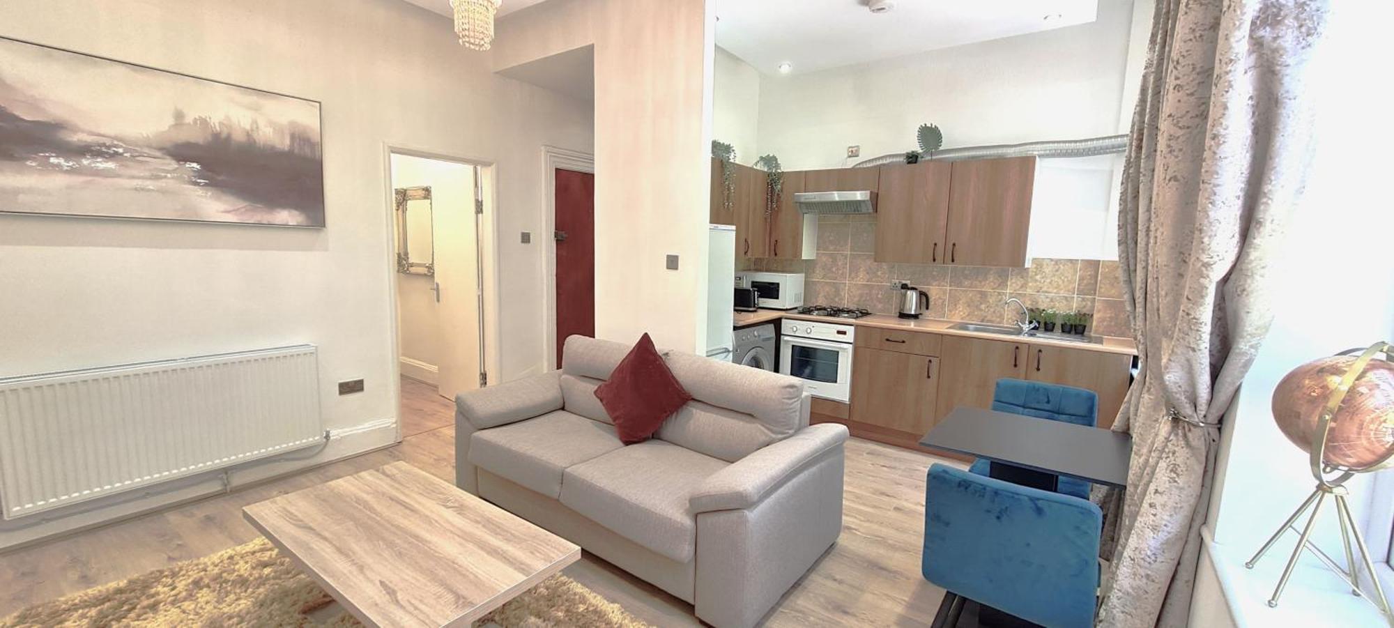 Sidemersey Livings - Botanic Apartment *