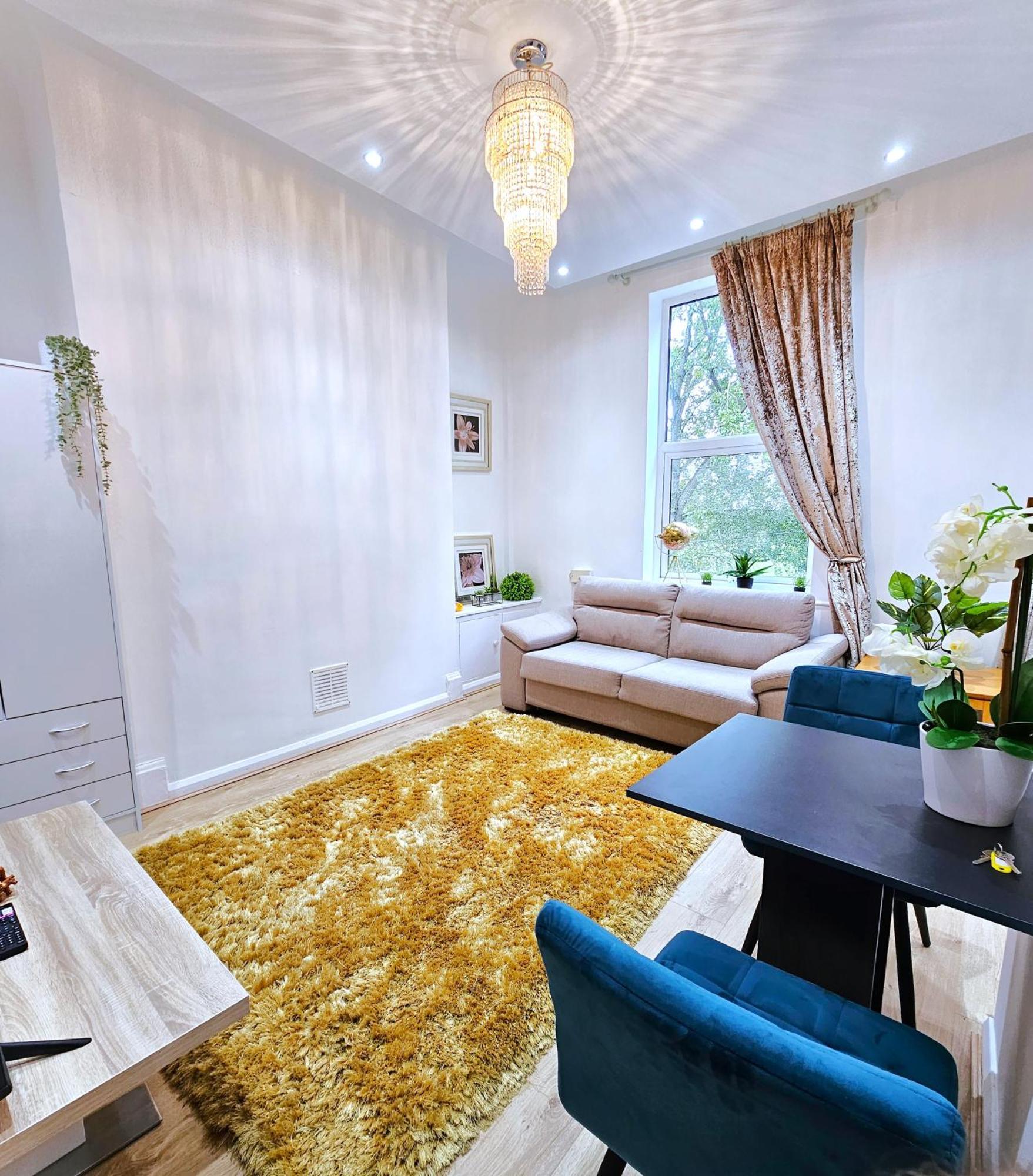 Sidemersey Livings - Botanic Apartment *