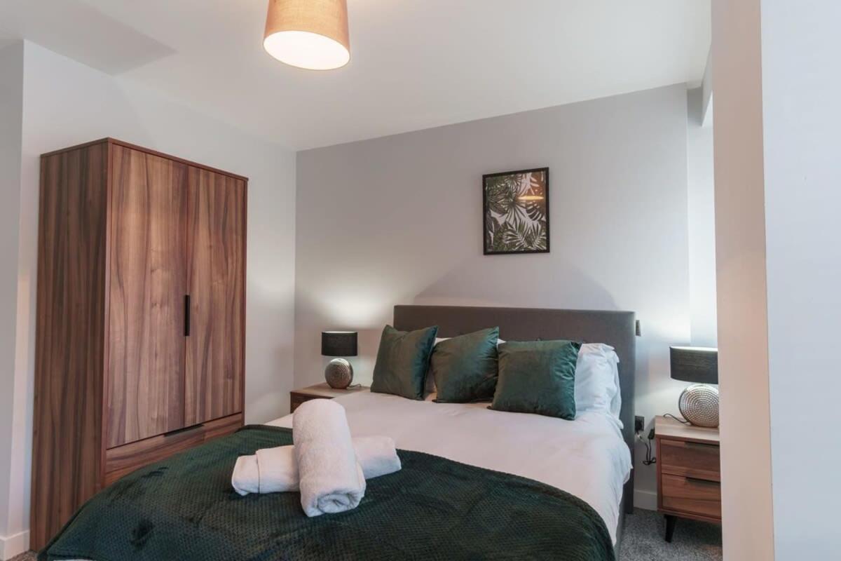 Contemporary 1 Bedroom In
