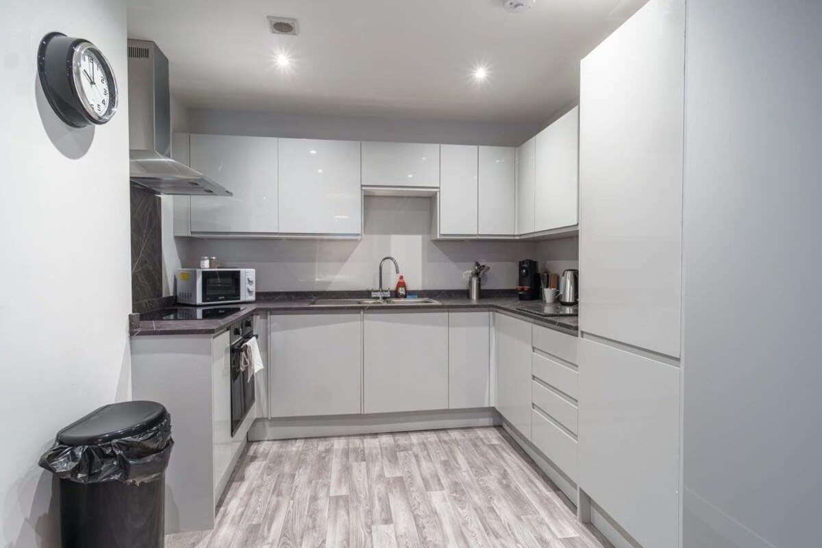 Contemporary 1 Bedroom In * Liverpool