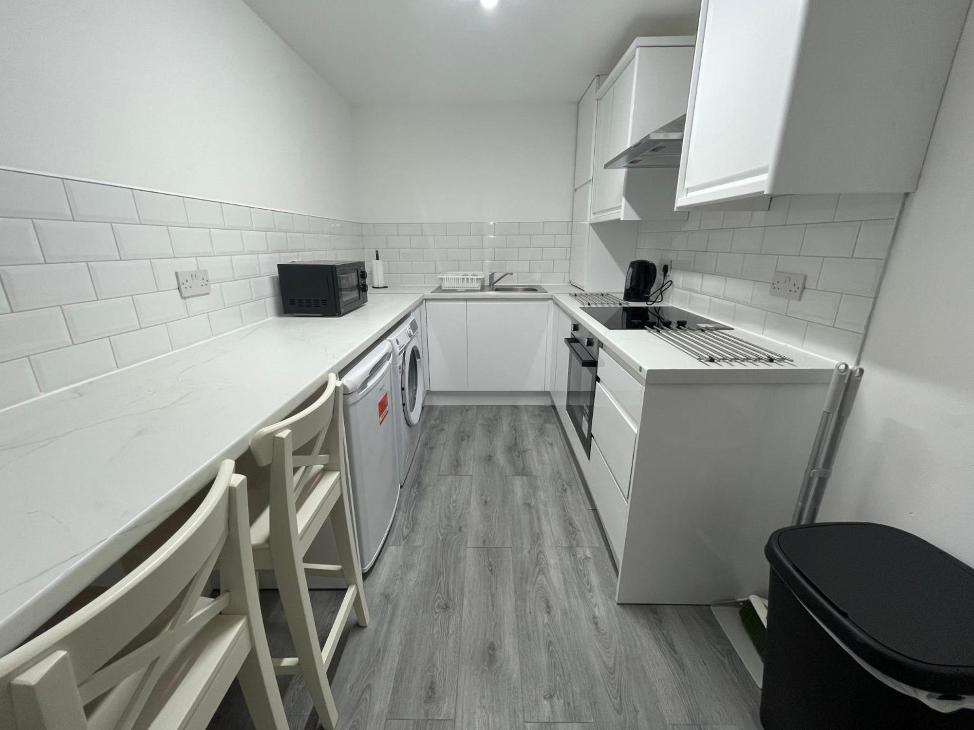 Ryan I Air I - 147-153 Mill Street - Free Parking Liverpool