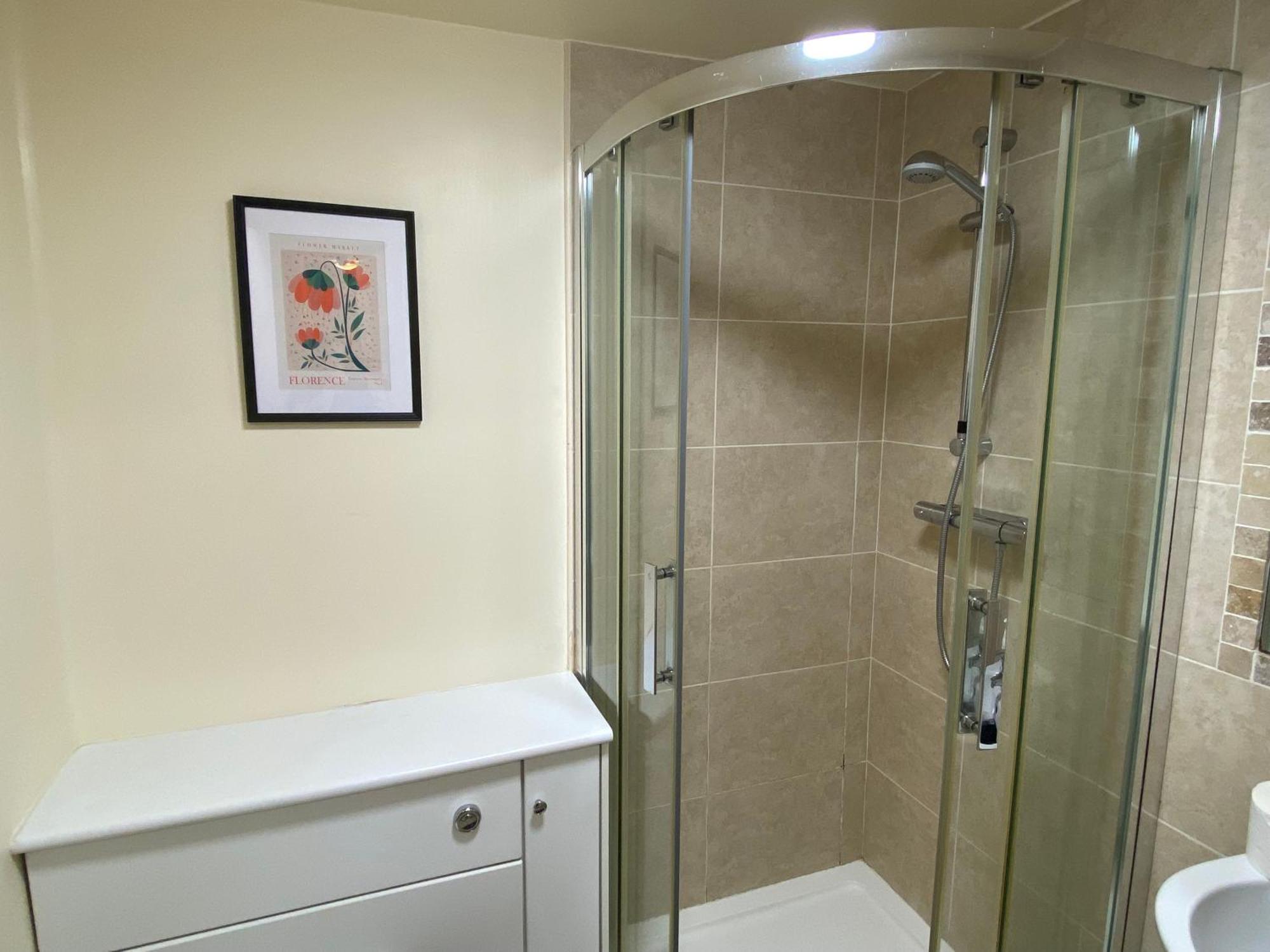 Spacious In Stunning Guest house