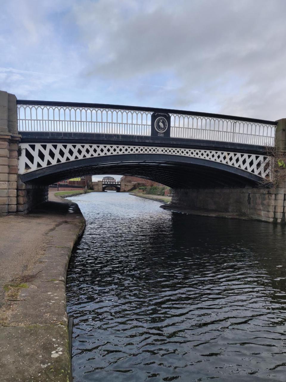 Canal Side By Serviced Living *