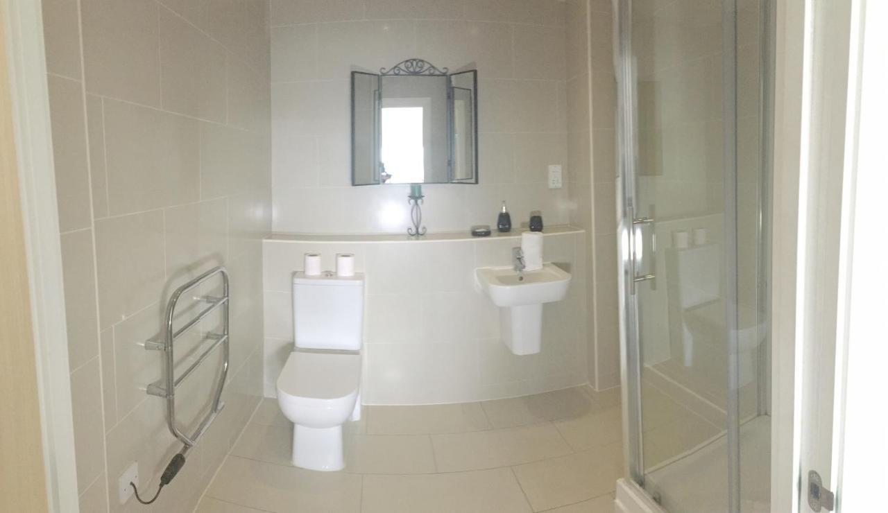 Canal Side By Serviced Living * Liverpool