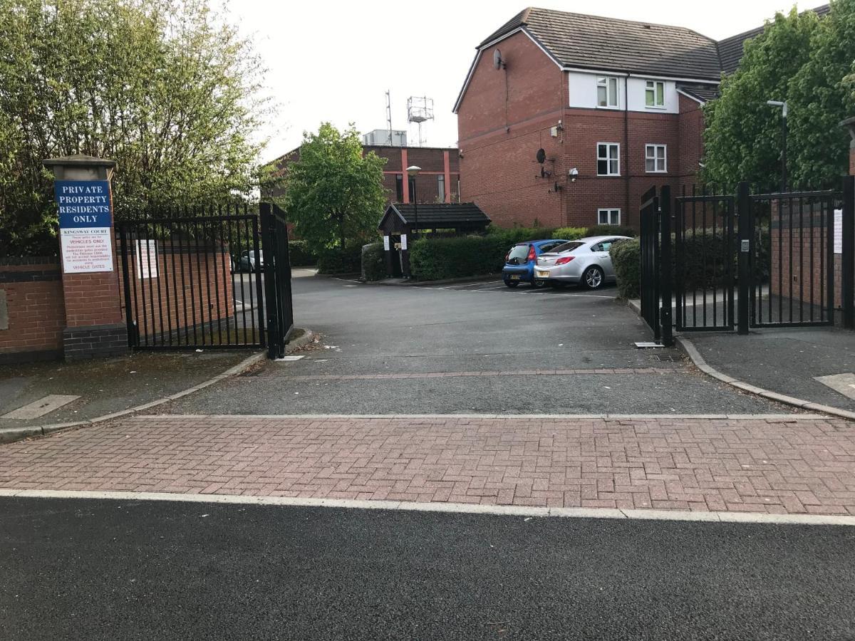 Kingsway Court