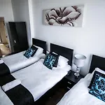 The Valley Rooms