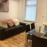 Lovely 4-Bed House In Anfield All En-Suite