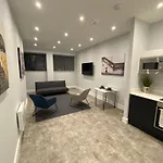 Kempston Suites Liverpool Apartment 7
