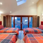 Alberts Apartments