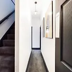 Large, Stylish Maisonette In Liverpool, Opposite Sefton Park